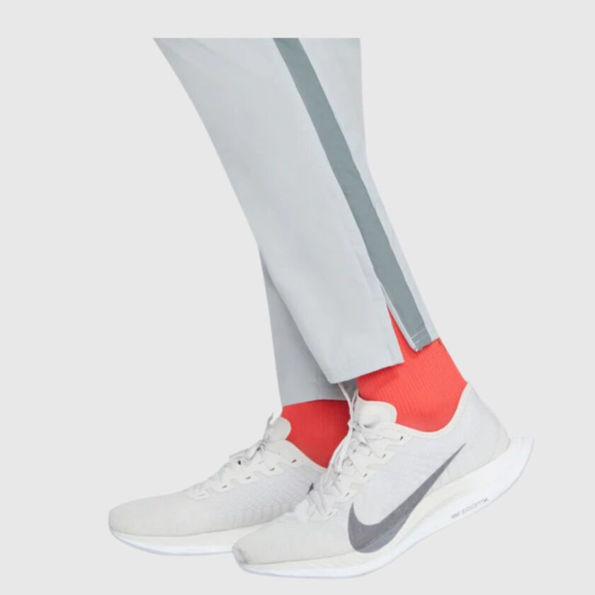 Nike Men's Woven Running Trousers - Image 3